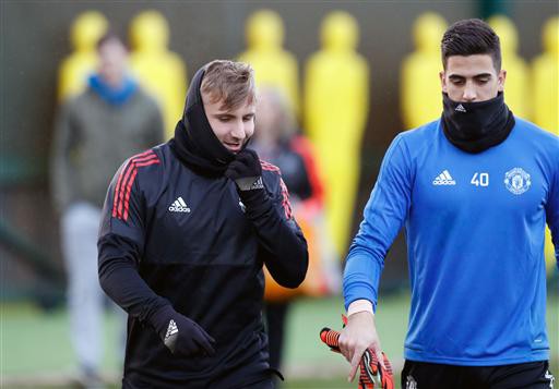 Bất chấp giá lạnh, cầu thủ MU vẫn luyện công đợi CSKA